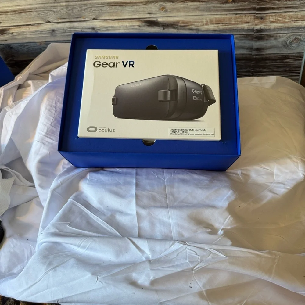 Samsung Gear VR Headset - Black